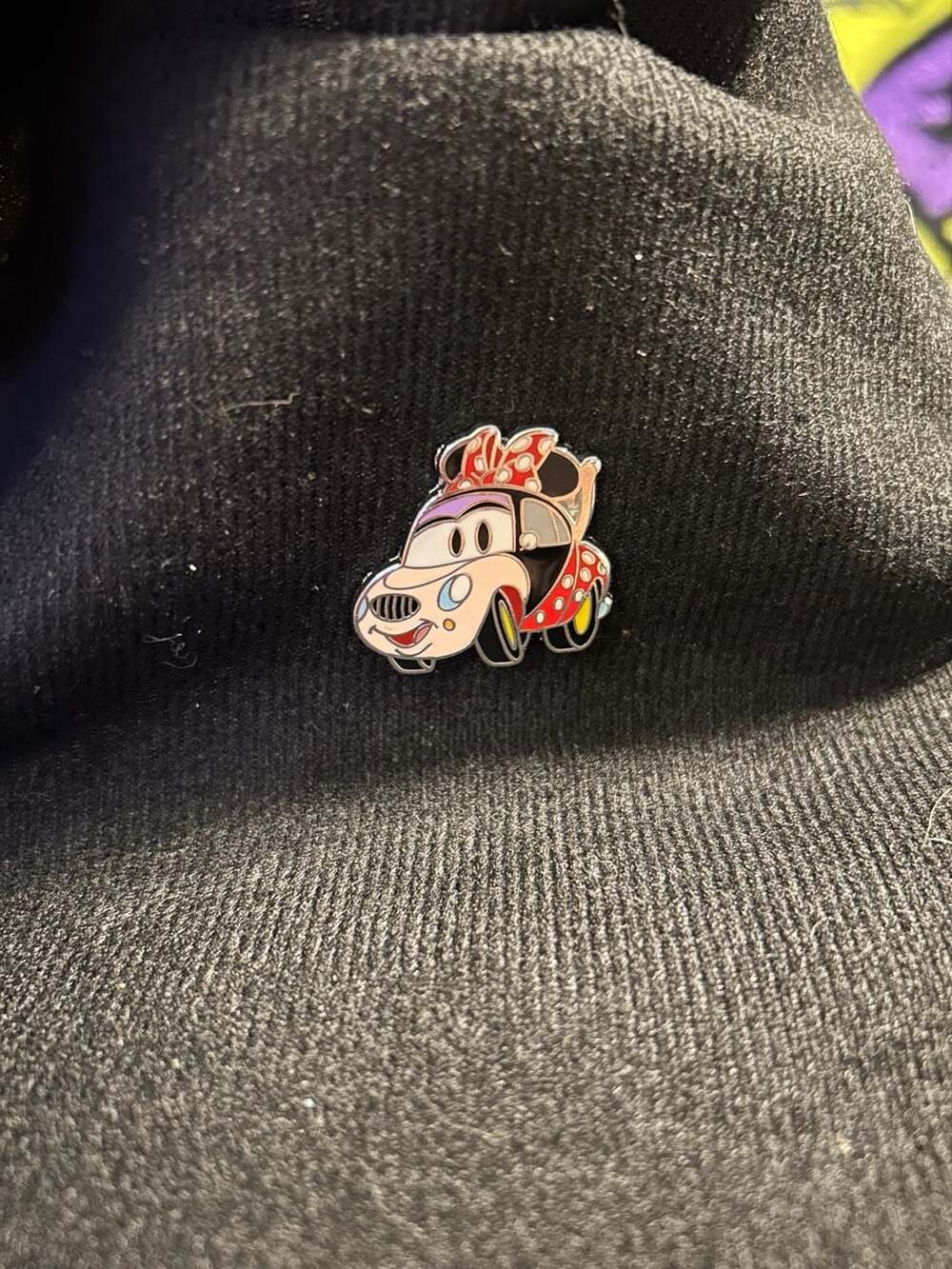 Disney Minnie Mouse As Car Pin Red White Polka Dots Bow